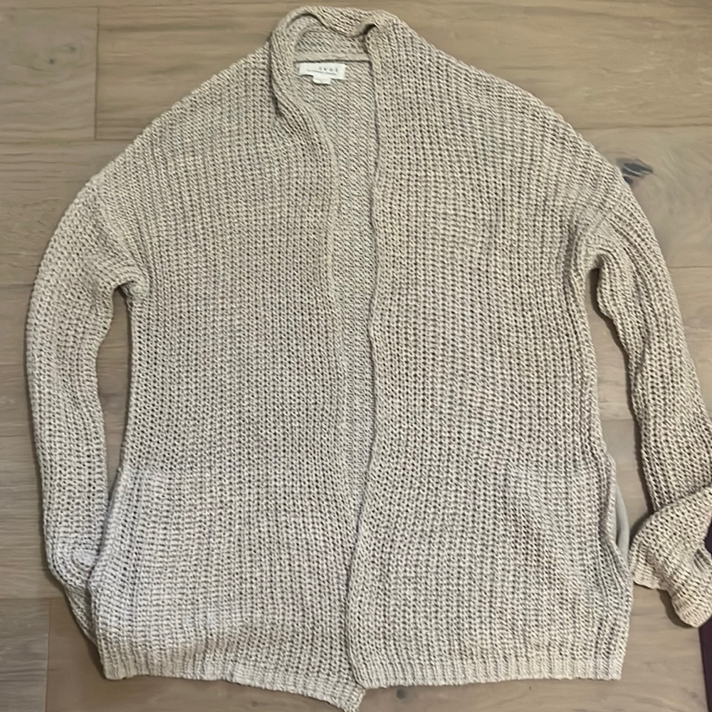 Velvet small in excellent condition